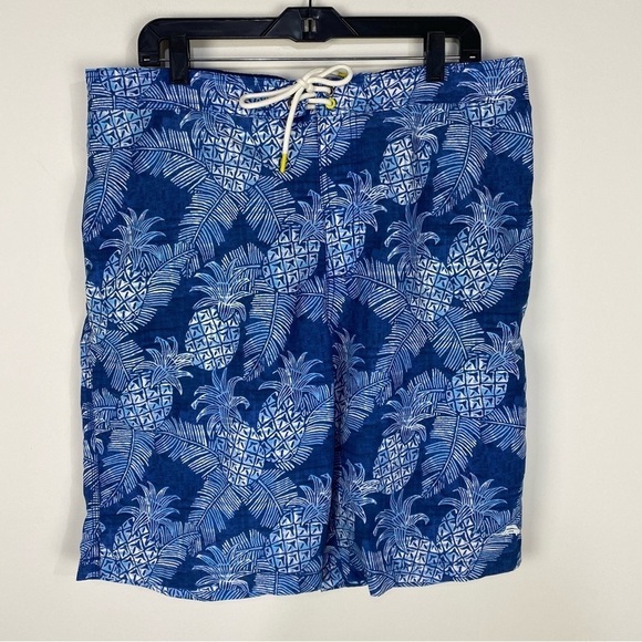 Tommy Bahama Blue Pineapple Swim Trunks Beach Pool Vacation - Picture 1 of 4